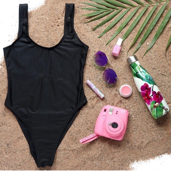 NWT Adventure club black knotted strap one piece bathing suit size small - Picture 1 of 7